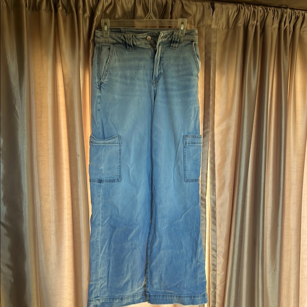 American Eagle Outfitters Women’s Blue Jeans